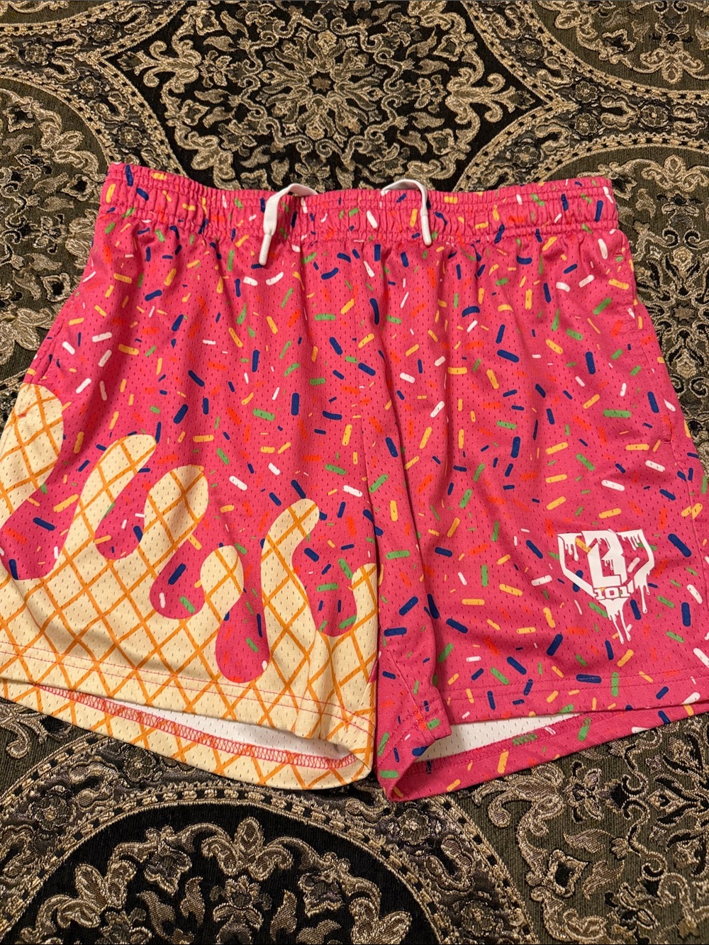 B 101 Pink Sprinkle Ice-Cream Print Women's Shorts Medium